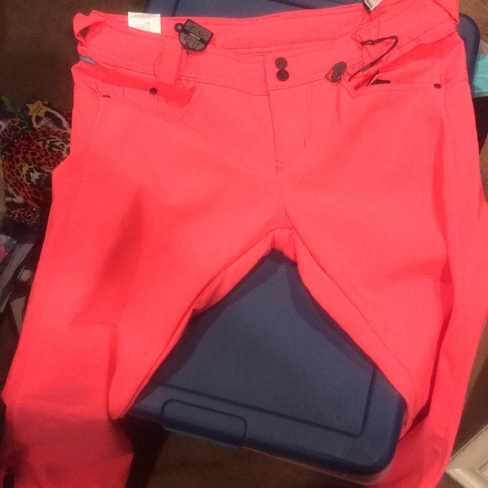 Volcom Snowboarding or Ski Pants